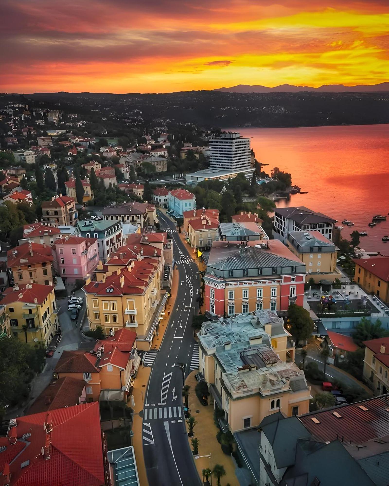 Apartment Feria 1 Opatija Bagian luar foto