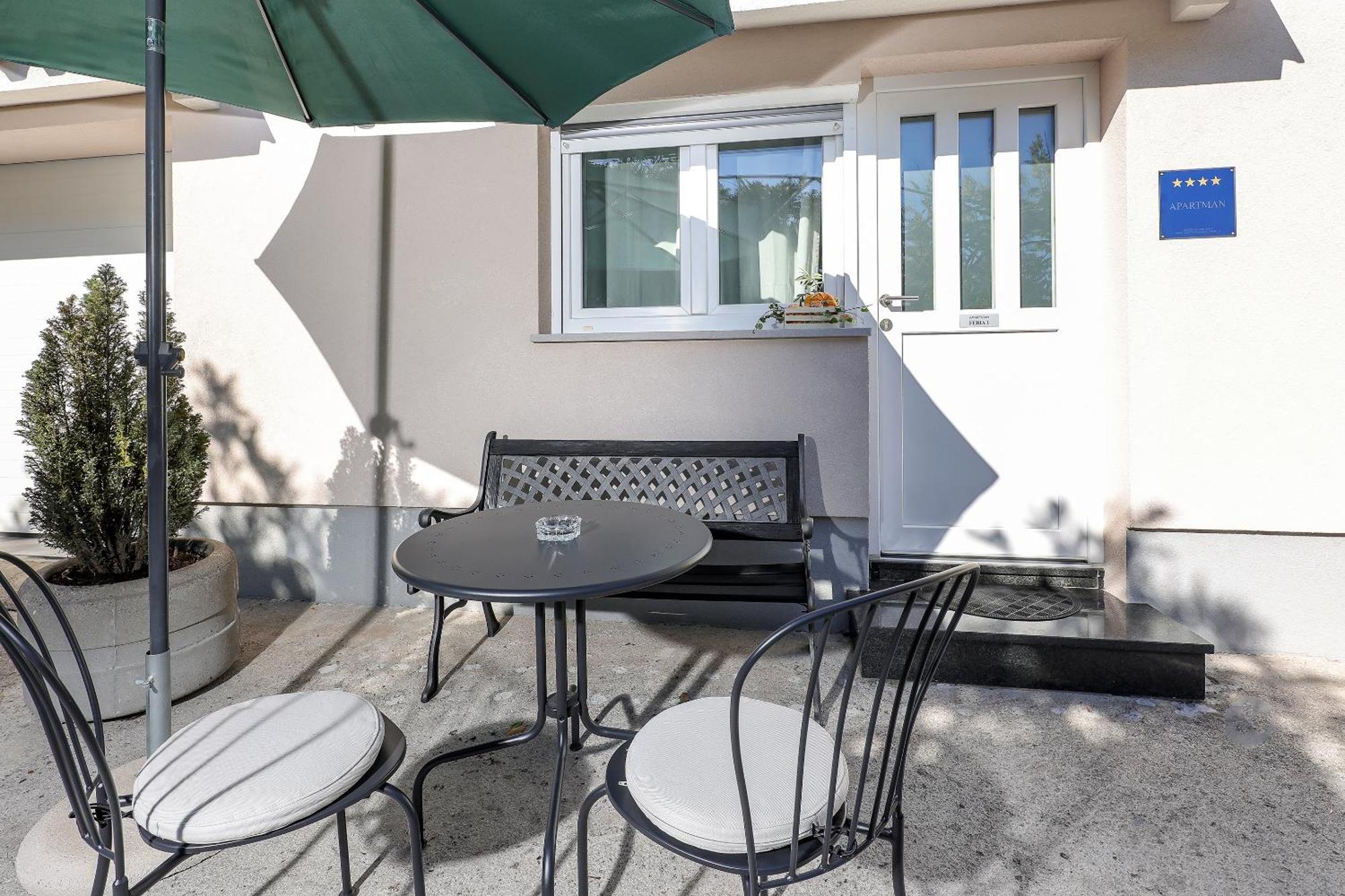 Apartment Feria 1 Opatija Bagian luar foto